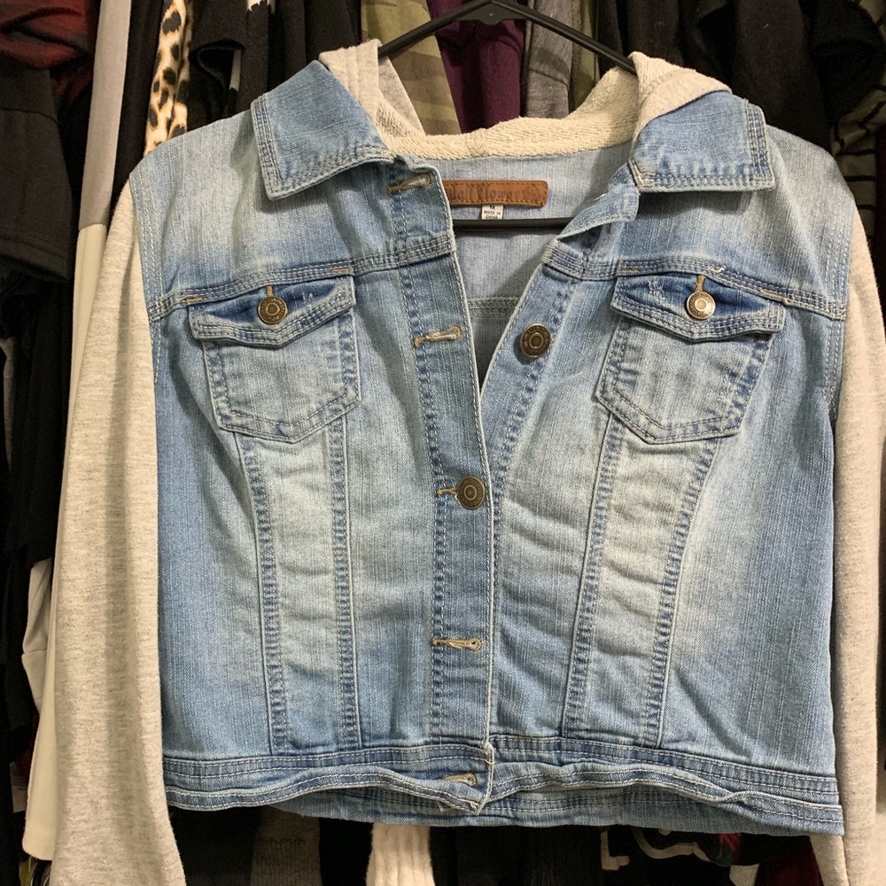 Jean jacket (above waste)